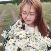 快手美食排行榜第22名明明不简单⛄️,新榜指数828.633069893297,新增作品数1,播放数76.51w,点赞数1.45w,评论数827,分享数1373,新增粉丝数241,累计粉丝数384.24w