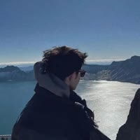 快手旅游排行榜第8名苏哥穷游旅行,新榜指数858.4047924998656,新增作品数5,播放数1987.39w,点赞数26.47w,评论数1.06w,分享数2.59w,新增粉丝数6.86w,累计粉丝数80.18w
