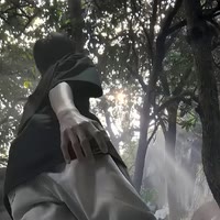 假笑😬