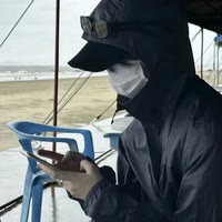 𝑺𝒕𝒓𝒂𝒏𝒈